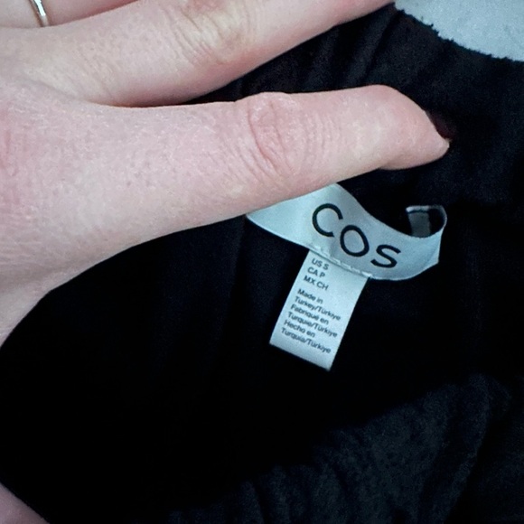 COS black set - Picture 3 of 6